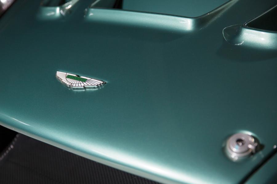 Детали экстерьера Aston Martin DBR9 2005 года  (фото 17 из 60)